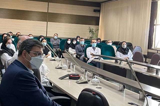 جلسه هیئت رئیسه بیمارستان شریعتی با اعضای هیئت علمی تمام‌وقت  